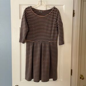 Boden Loulou Skater Dress Gray Stripe Knit Pleated 3/4 Sleeve US Size 10R 10